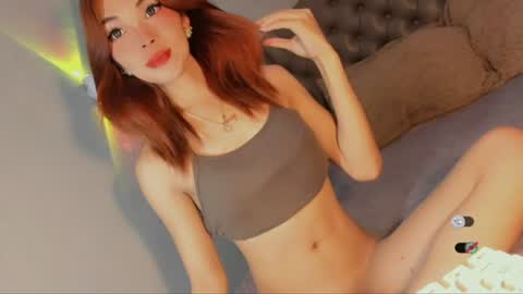 Snapshot of bella_tara chatting on July 7, 2026, 4:26 am Bella online show from July 7, 2026, 4:26 am