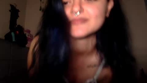 bellablue online show from February 4, 2025, 6:04 am