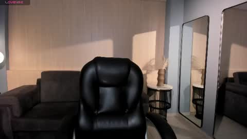 Snapshot of bellacarteer_ chatting on June 24, 2026, 7:24 pm Bella C online show from June 24, 2026, 7:24 pm