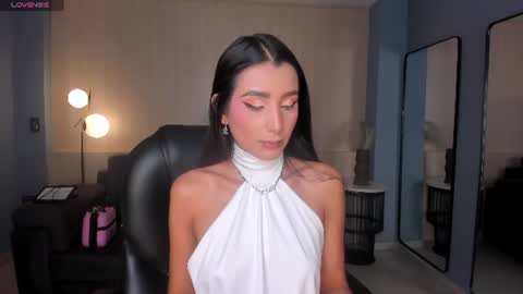 Snapshot of bellacarteer_ chatting on June 27, 2026, 8:03 pm Bella C online show from June 27, 2026, 8:03 pm