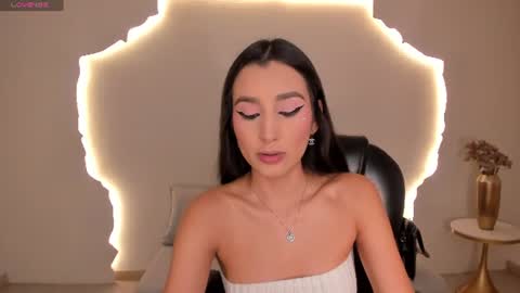 Snapshot of bellacarteer_ chatting on July 18, 2026, 7:39 pm Bella C online show from July 18, 2026, 7:39 pm