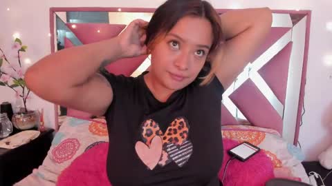 Snapshot of bellalumi chatting on May 23, 2026, 3:45 am bellalumi online show from May 23, 2026, 3:45 am