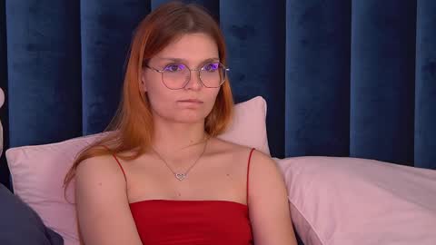 BellaMarebelle online show from September 23, 2025, 4:43 pm