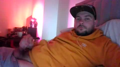 bellandballs online show from May 2, 2026, 9:09 pm