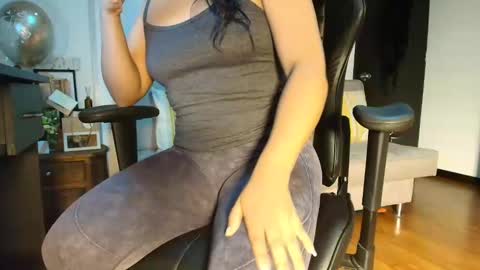 Camille  online show from March 10, 2025, 12:29 am