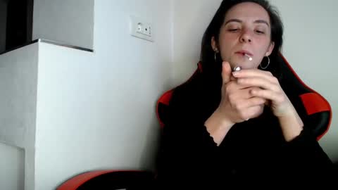 Snapshot of bellaqueen0701 chatting on February 27, 2025, 5:56 am bellaqueen0701 online show from February 27, 2025, 5:56 am