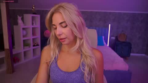 Snapshot of bellarayyy chatting on May 20, 2026, 6:30 am Bella online show from May 20, 2026, 6:30 am