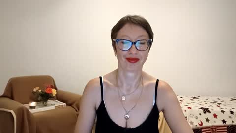 Snapshot of bellarose_2020 chatting on July 17, 2026, 7:08 pm Emma online show from July 17, 2026, 7:08 pm