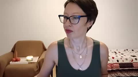Snapshot of bellarose_2020 chatting on July 24, 2026, 7:12 pm Emma online show from July 24, 2026, 7:12 pm