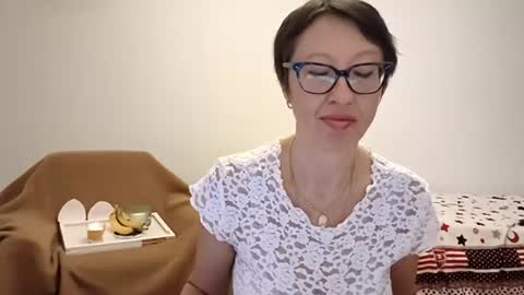 Snapshot of bellarose_2020 chatting on July 29, 2026, 7:23 pm Emma online show from July 29, 2026, 7:23 pm