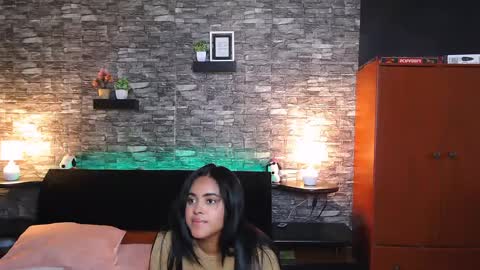 Snapshot of bellarouse98 chatting on September 20, 2025, 2:34 am BellaRouse98 online show from September 20, 2025, 2:34 am