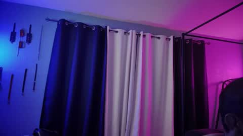 Bellaskeykeeper online show from April 8, 2026, 10:15 am