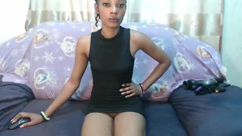 bellatee online show from November 22, 2025, 7:18 am