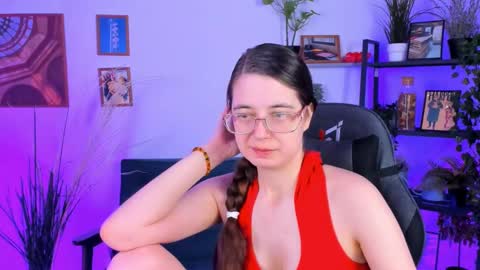 Snapshot of bellatrixllestrange chatting on December 20, 2024, 5:29 pm Bella. Ntmu online show from December 20, 2024, 5:29 pm