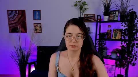 Snapshot of bellatrixllestrange chatting on January 4, 2025, 7:55 pm Bella. Ntmu online show from January 4, 2025, 7:55 pm