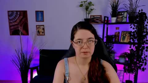 Snapshot of bellatrixllestrange chatting on January 4, 2025, 10:55 pm Bella. Ntmu online show from January 4, 2025, 10:55 pm