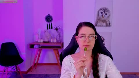 Snapshot of bellatrixllestrange chatting on February 18, 2025, 11:30 pm Bella. Ntmu online show from February 18, 2025, 11:30 pm