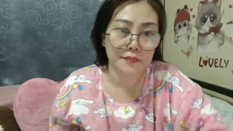 Bella online show from February 21, 2025, 4:48 pm