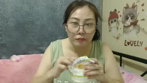 Bella online show from March 10, 2025, 5:54 am