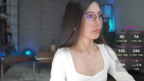 Belle Adrienne  IG  online show from February 2, 2025, 9:34 pm