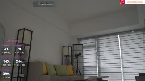 Snapshot of belle_adrienne chatting on February 15, 2026, 7:51 am Belle Adrienne IG online show from February 15, 2026, 7:51 am