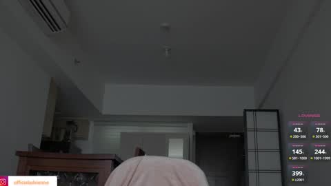 Snapshot of belle_adrienne chatting on February 25, 2026, 4:11 am Belle Adrienne IG online show from February 25, 2026, 4:11 am