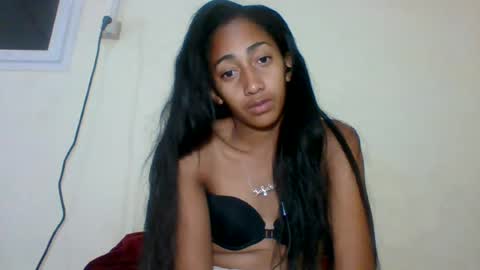 Snapshot of belle_annah chatting on July 14, 2026, 4:02 pm belle_annah online show from July 14, 2026, 4:02 pm