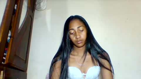 Snapshot of belle_annah chatting on July 20, 2026, 2:08 pm belle_annah online show from July 20, 2026, 2:08 pm