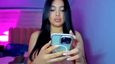 Snapshot of belle_moonlight chatting on February 5, 2026, 1:05 pm BelleBirkins online show from February 5, 2026, 1:05 pm