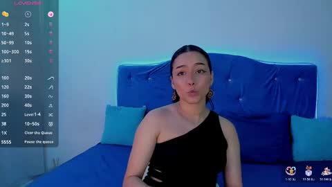  Call me Alice  online show from April 18, 2026, 7:18 pm