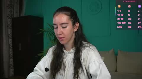 Bella online show from June 8, 2026, 7:42 am
