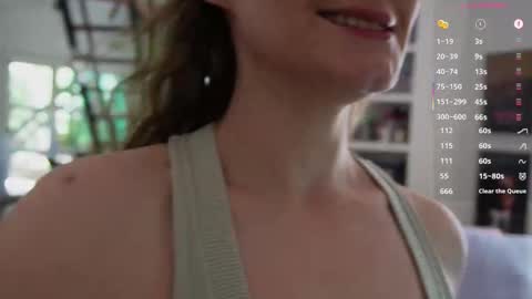 BELLE   online show from November 3, 2025, 3:30 am