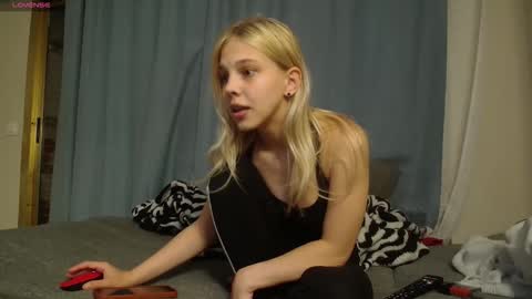 Snapshot of bellezza0 chatting on April 19, 2026, 11:51 pm bellezza0 online show from April 19, 2026, 11:51 pm