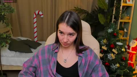 Bella online show from December 19, 2025, 2:18 am