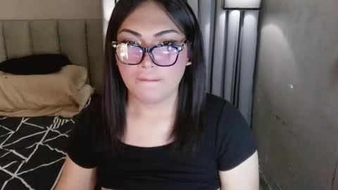 Snapshot of belphoebe_ chatting on May 23, 2026, 8:24 pm Nica online show from May 23, 2026, 8:24 pm