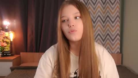 Kate online show from November 26, 2025, 1:45 pm