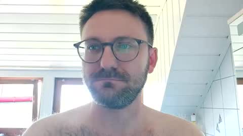 Snapshot of ben00189 chatting on May 25, 2026, 1:17 pm ben00189 online show from May 25, 2026, 1:17 pm