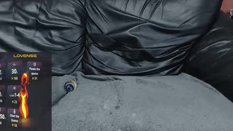 Bencrow online show from October 17, 2025, 10:12 pm