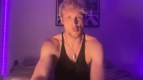 bendoverxo online show from February 12, 2026, 7:03 am