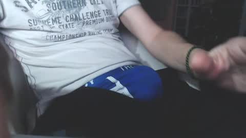 Snapshot of benijamin chatting on April 20, 2026, 10:22 pm benijamin online show from April 20, 2026, 10:22 pm