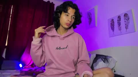 benjamin_fiore online show from December 23, 2024, 12:19 pm