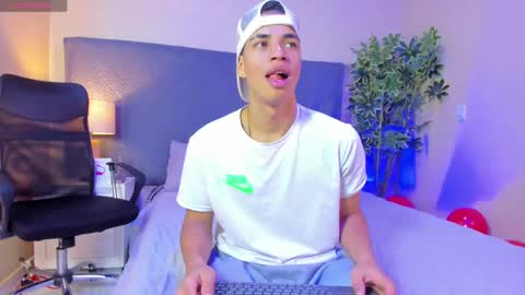 BENJAMIN online show from February 18, 2025, 1:21 am