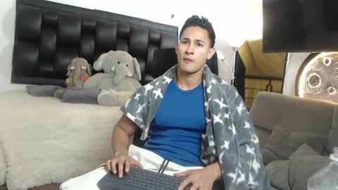 Snapshot of benjamincooperk1 chatting on May 18, 2026, 8:31 am benjamincooperk online show from May 18, 2026, 8:31 am