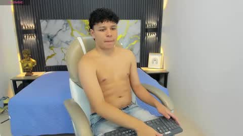BENJAMIN online show from September 29, 2025, 8:13 pm
