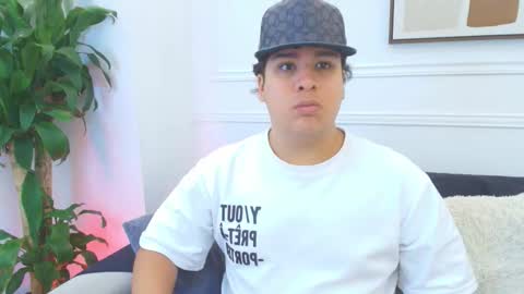 bennett_alejoo online show from January 17, 2026, 7:17 pm