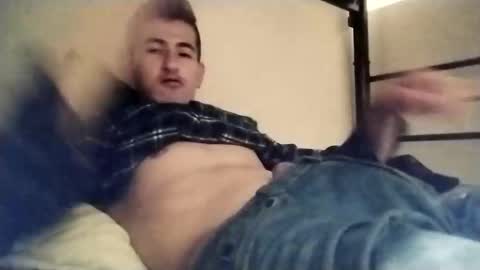 bennivanni online show from February 15, 2025, 3:09 am