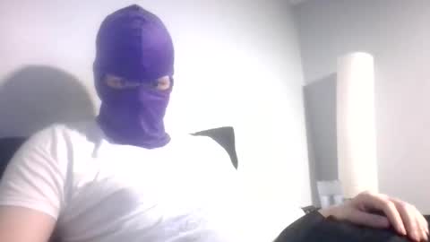 Snapshot of bennybueno chatting on May 28, 2026, 2:53 am bennybueno online show from May 28, 2026, 2:53 am