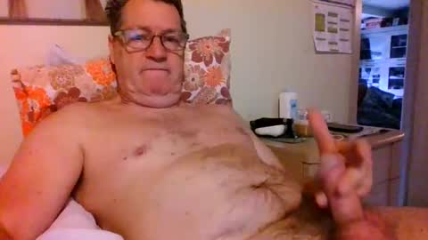 Snapshot of bennybutterfly007 chatting on May 13, 2026, 8:12 am bennybutterfly007 online show from May 13, 2026, 8:12 am