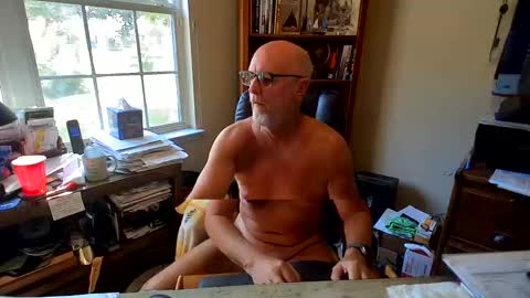 benstrokinit2 online show from October 11, 2025, 6:28 pm