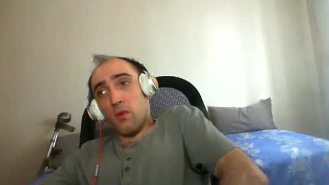 Snapshot of bentish chatting on October 12, 2025, 6:56 am bentish online show from October 12, 2025, 6:56 am